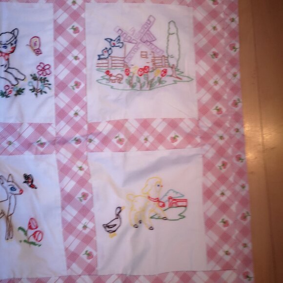 Handmade 35"x 48" Baby Quilt w/ Embroidered Squares Nursery Rhymes Pink & White - Picture 5 of 10